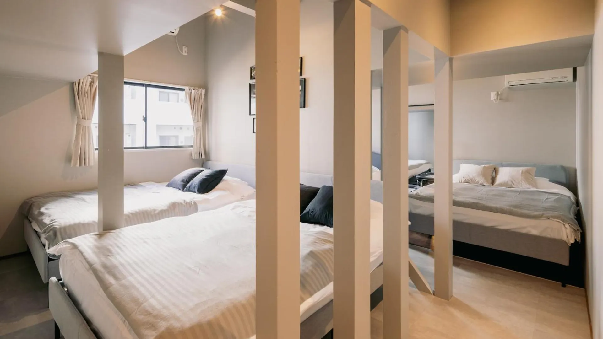 Eminaz Minami Otsuka 3F4F Apartment Tokyo