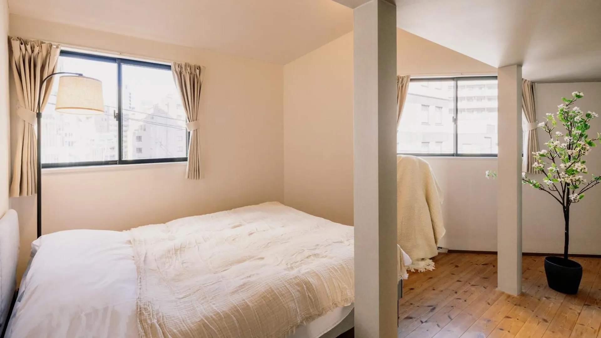 Eminaz Minami Otsuka 3F4F Apartment Tokyo Japan