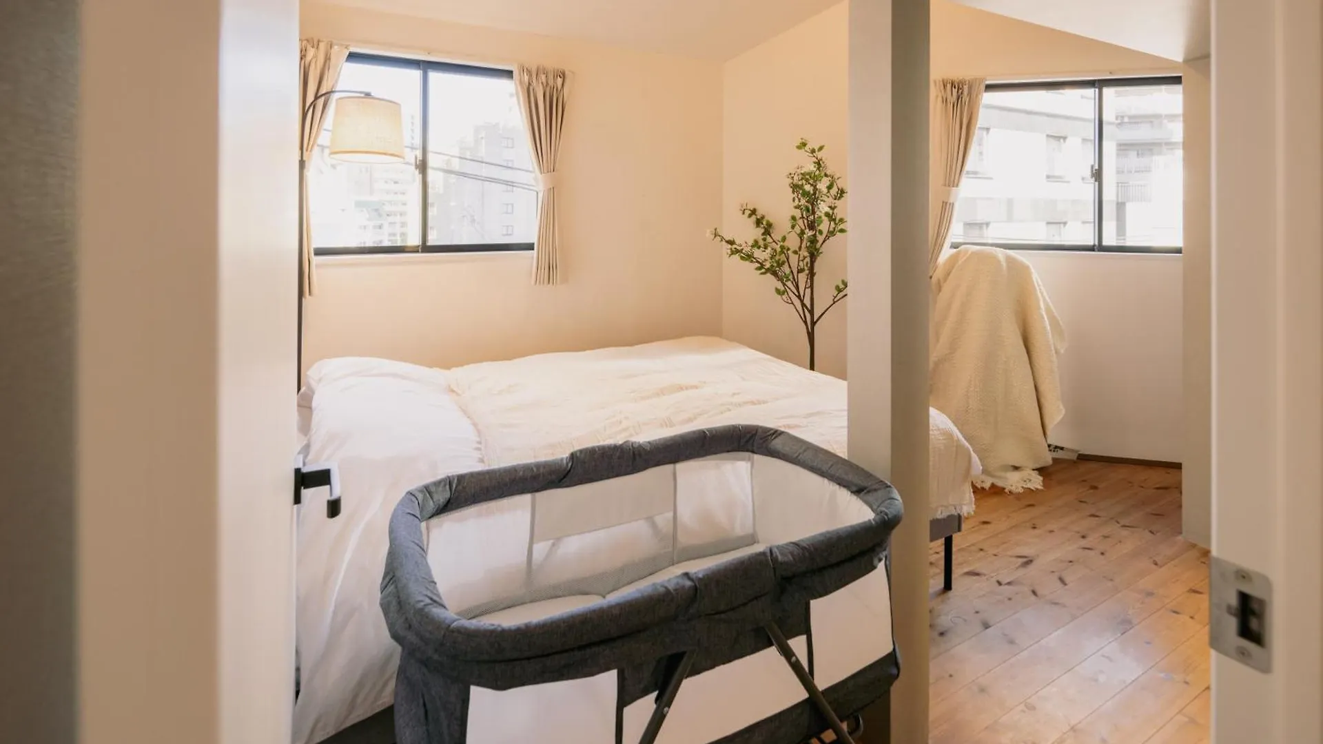 Eminaz Minami Otsuka 3F4F Apartment Tokyo Japan